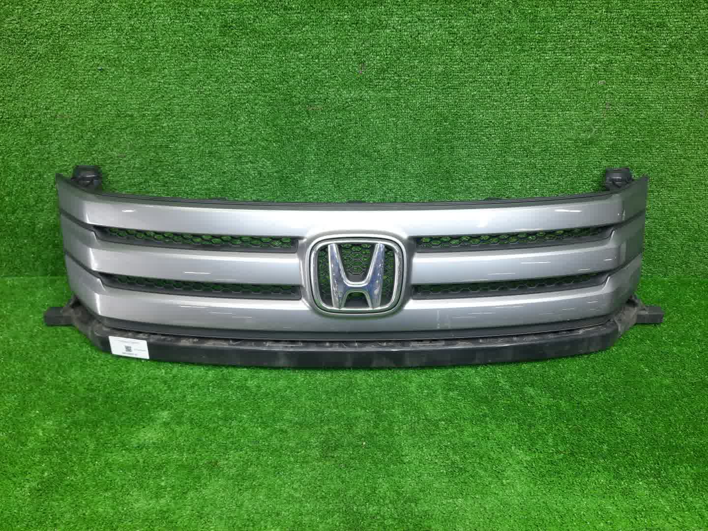 Решетка радиатора HONDA FREED SPIKE GB3 71121-SFM-003 1 ракурс