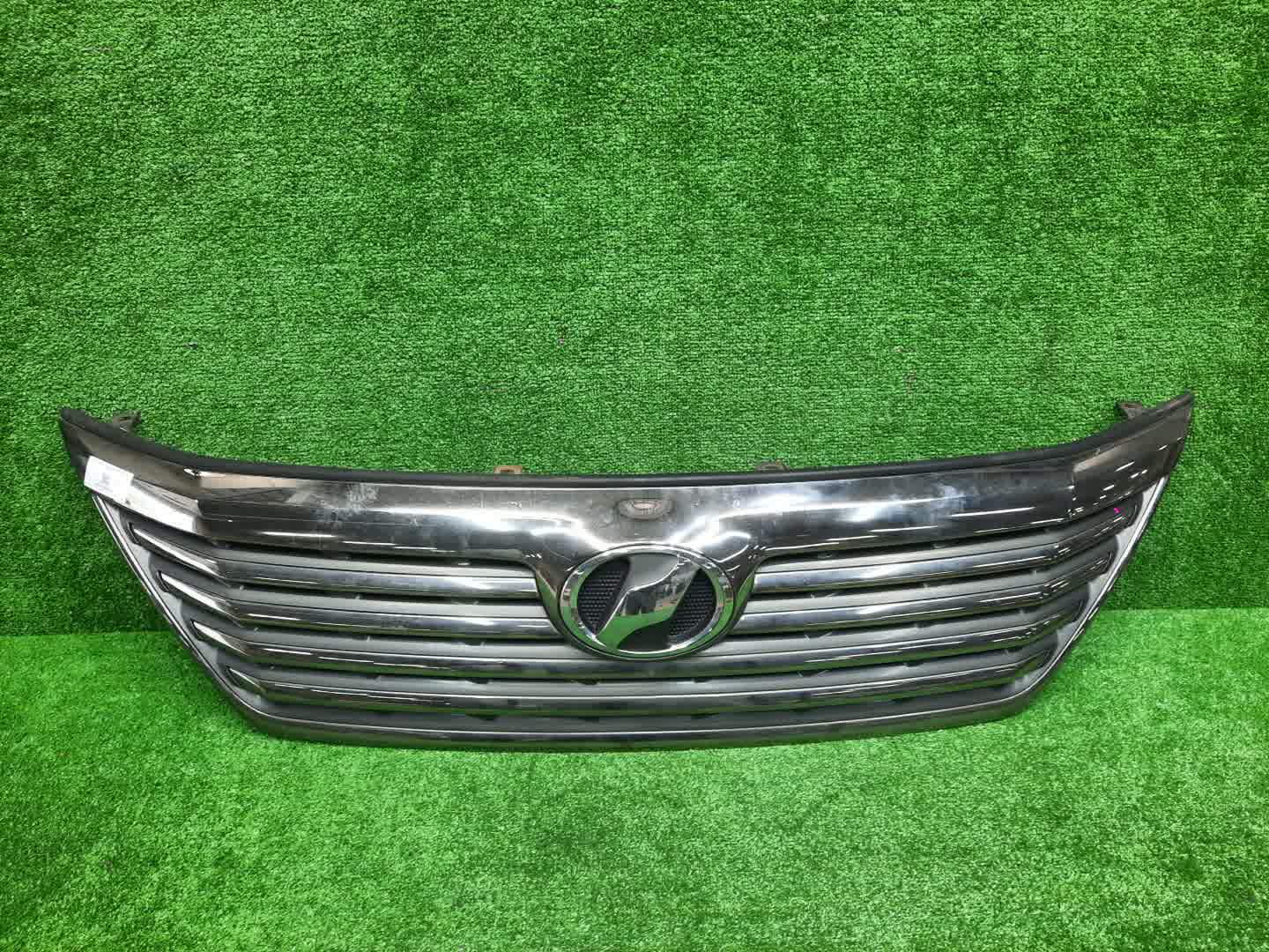 Решетка радиатора TOYOTA VELLFIRE ANH25W, GGH25W, GGH20W, ANH20W 53101-58140 1 ракурс