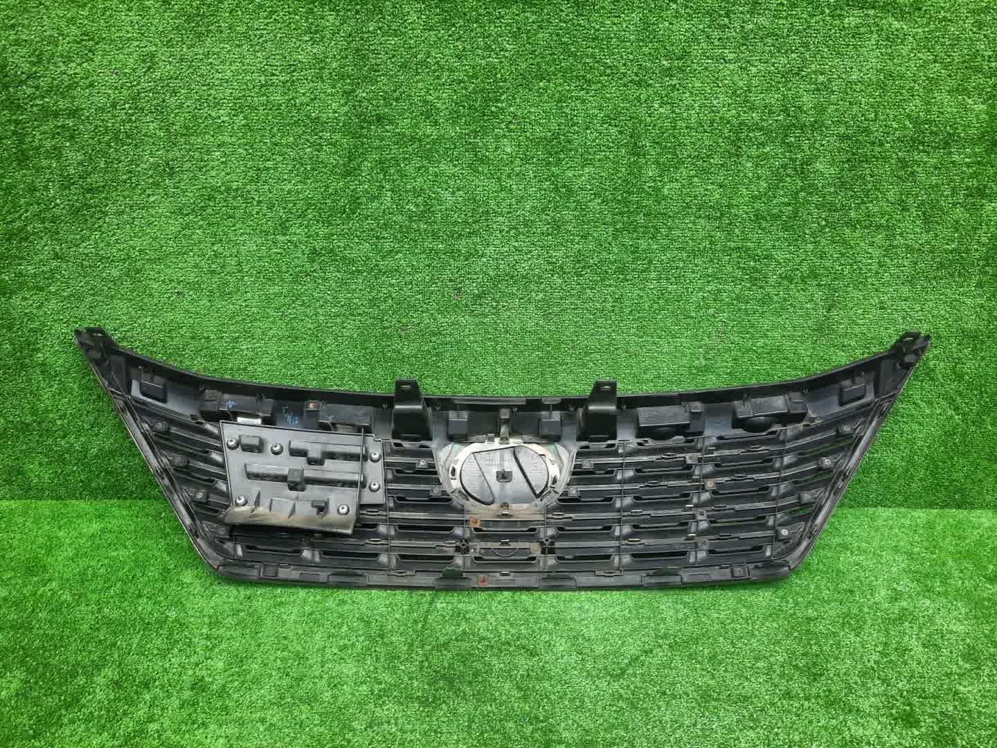 Решетка радиатора TOYOTA VELLFIRE ANH25W, GGH25W, GGH20W, ANH20W 53101-58140 2 ракурс
