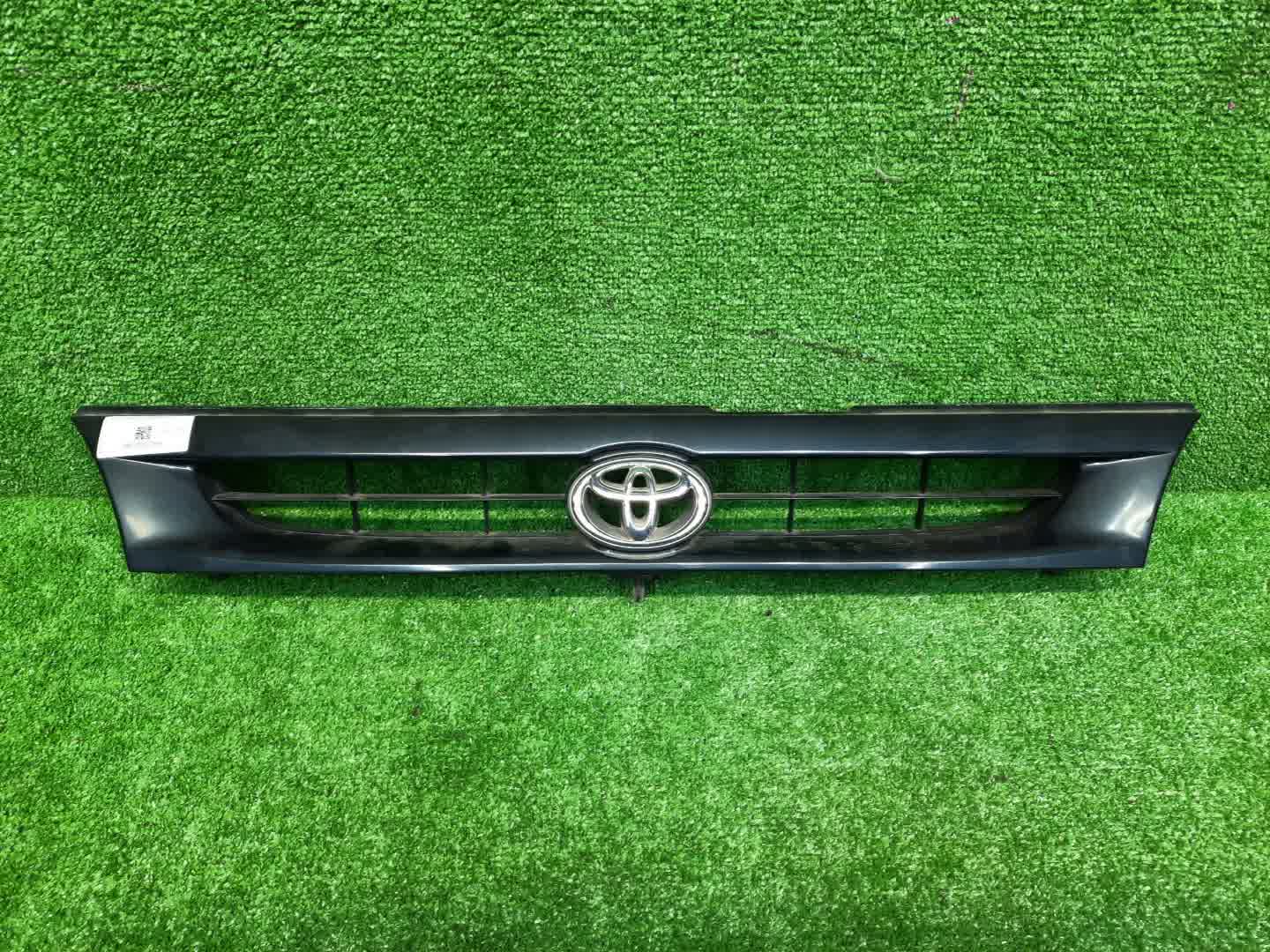 Решетка радиатора TOYOTA COROLLA AE100 5A-FE 53101-1A120 1 ракурс