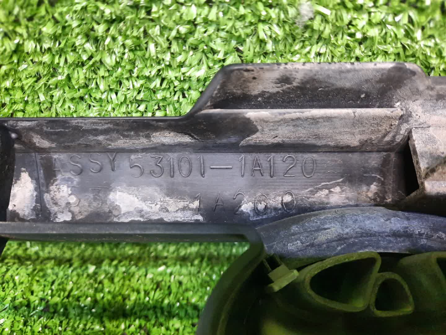 Решетка радиатора TOYOTA COROLLA AE100 5A-FE 53101-1A120 3 ракурс