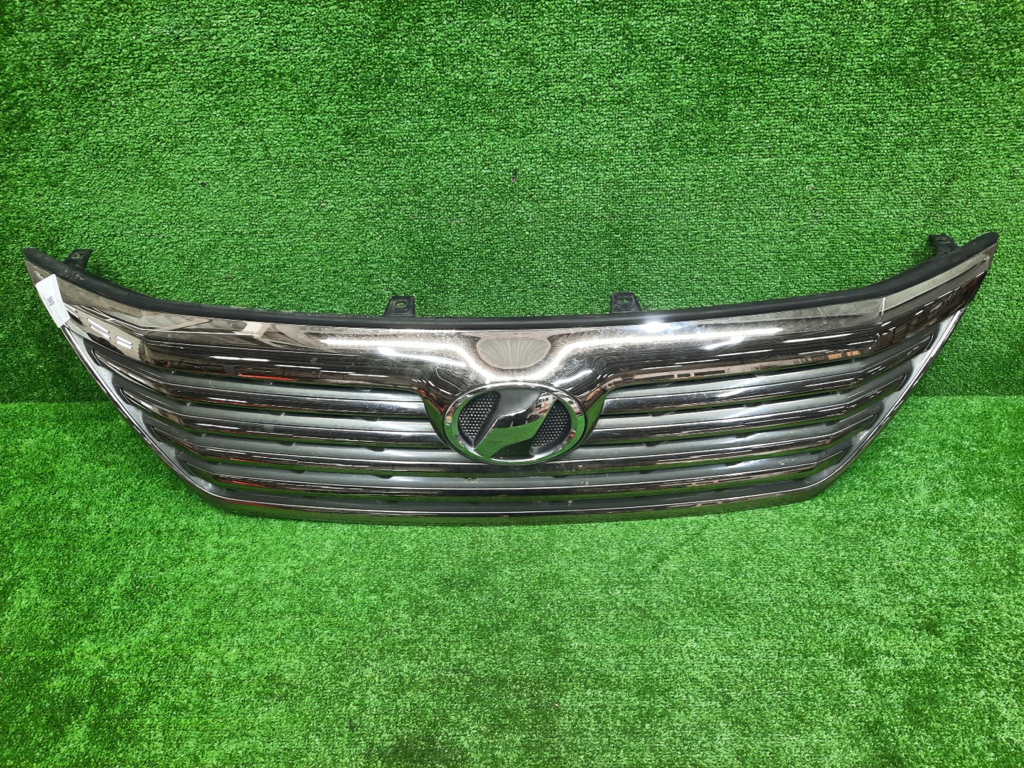 Решетка радиатора TOYOTA VELLFIRE ANH25W, GGH25W, GGH20W, ANH20W 53121-58030 1 ракурс