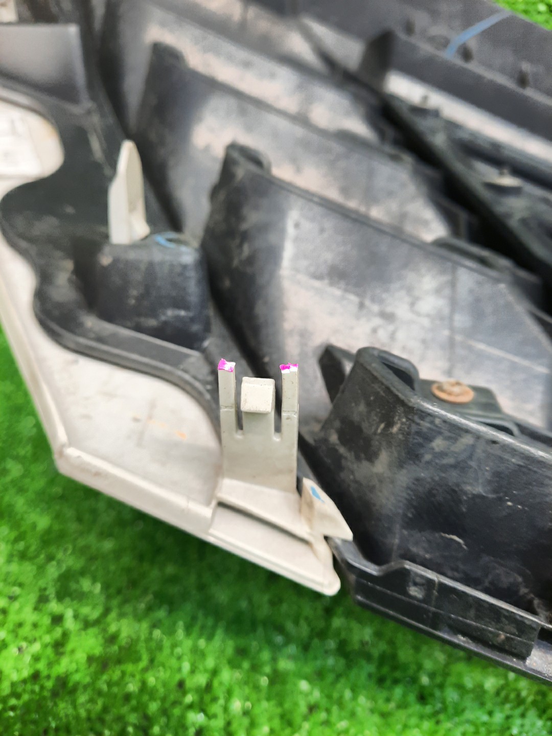 Решетка радиатора TOYOTA VELLFIRE ANH25W, GGH25W, GGH20W, ANH20W 53101-58120 4 ракурс