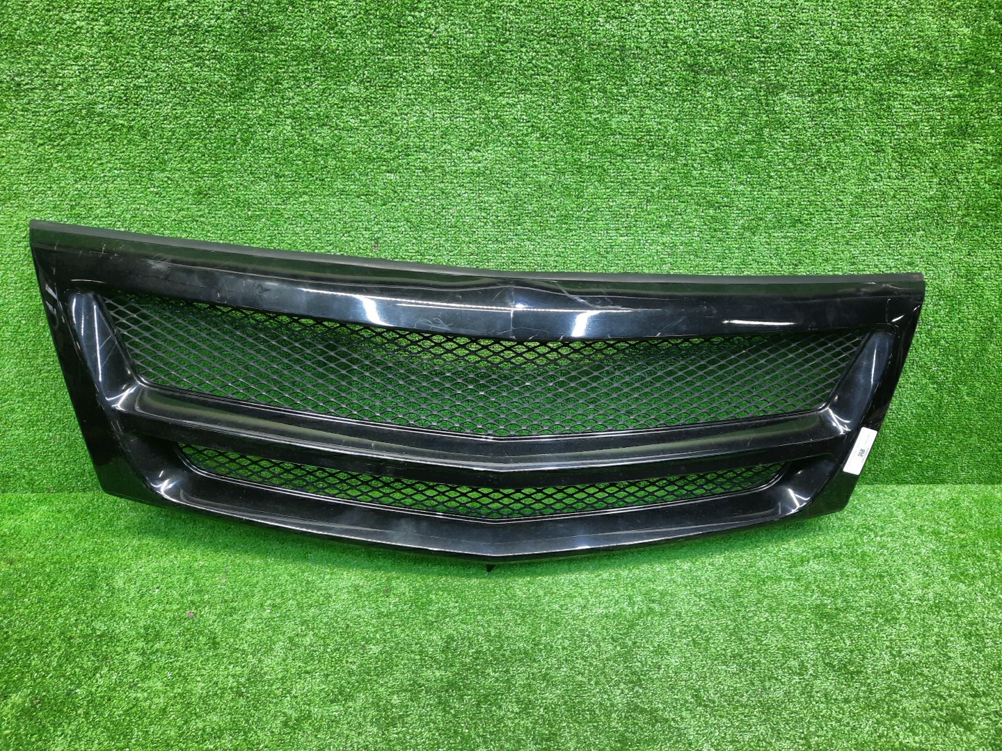 Решетка радиатора TOYOTA ALPHARD MNH15W, MNH10W, ANH15W, ANH10W 08423-58040 1 ракурс