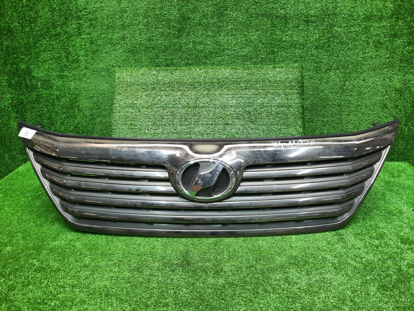Решетка радиатора TOYOTA VELLFIRE ANH25W, GGH25W, GGH20W, ANH20W 53101-58140 1 ракурс