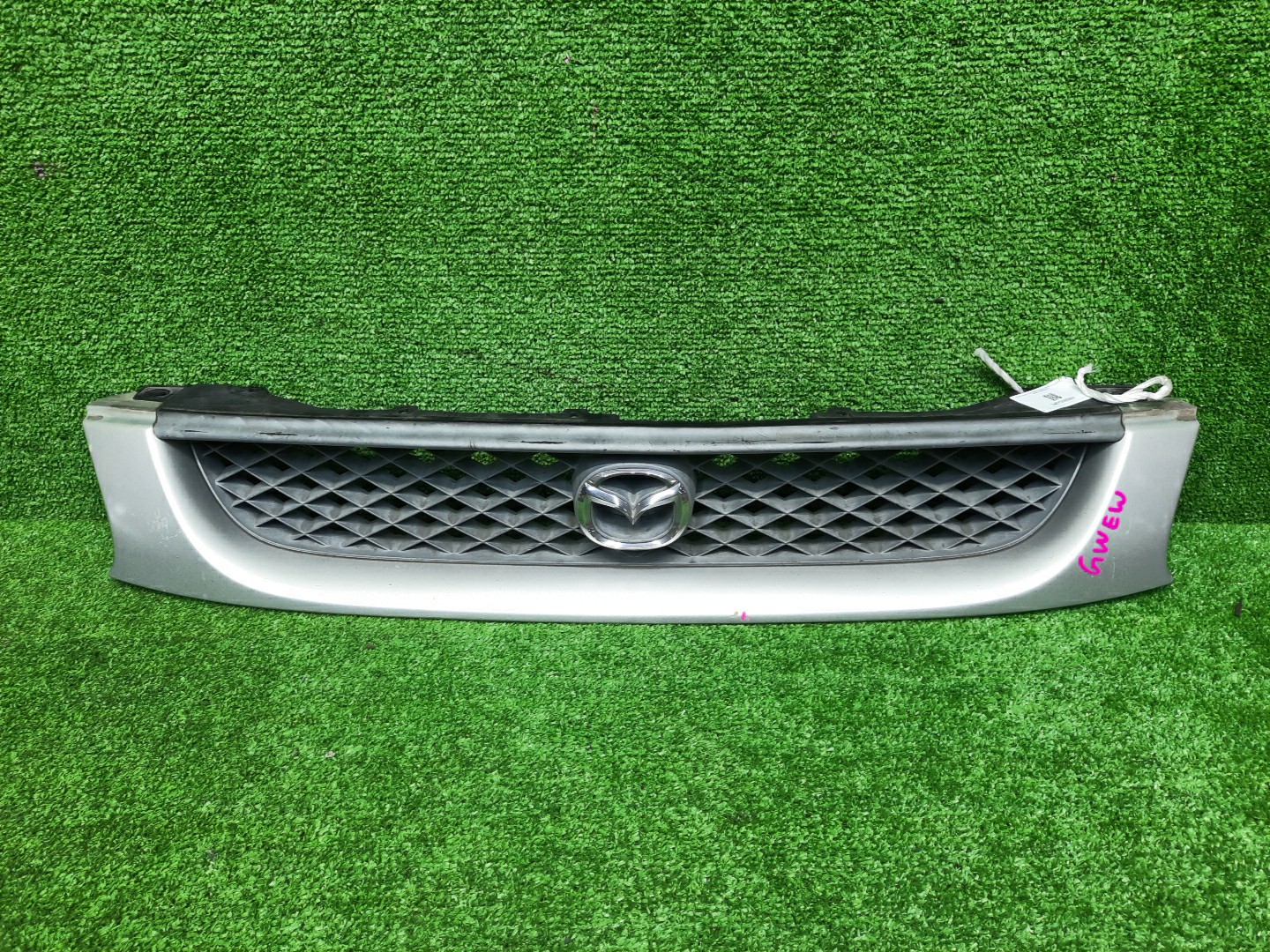 Решетка радиатора MAZDA CAPELLA, 626 GF8P, GWEW, GW8W, GWER, GWFW, GFEP, GW5R, GW G14S50711 1 ракурс