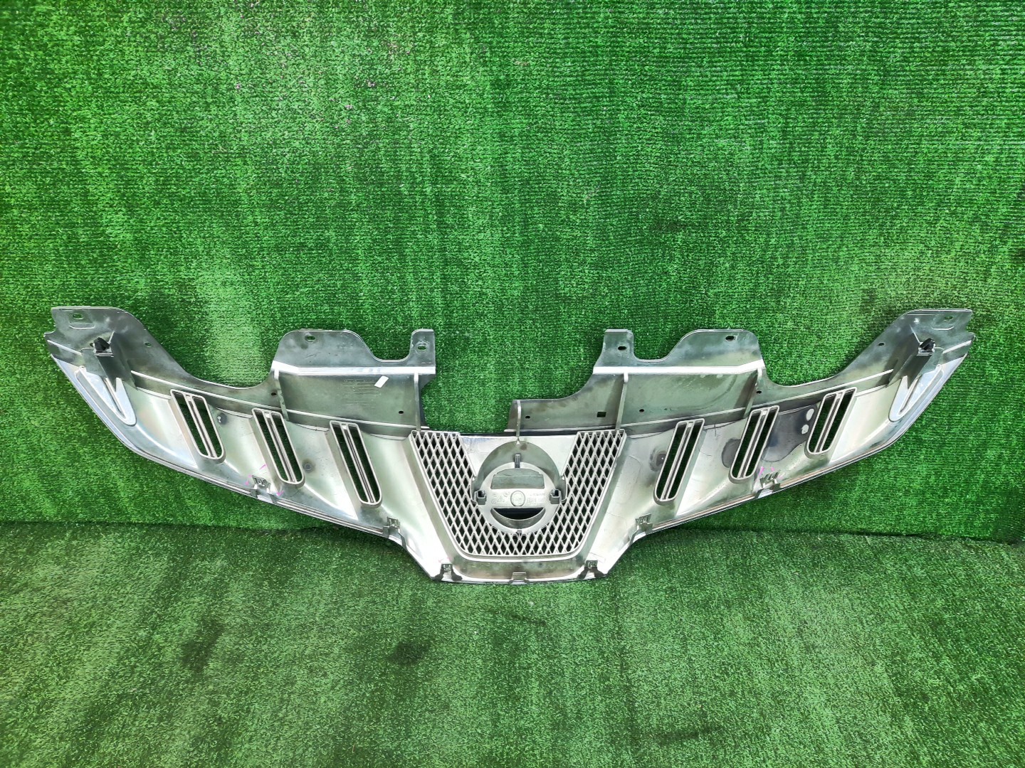 Решетка радиатора NISSAN MURANO TZ51, TNZ51, Z51, PNZ51 62310-1AA0A 2 ракурс