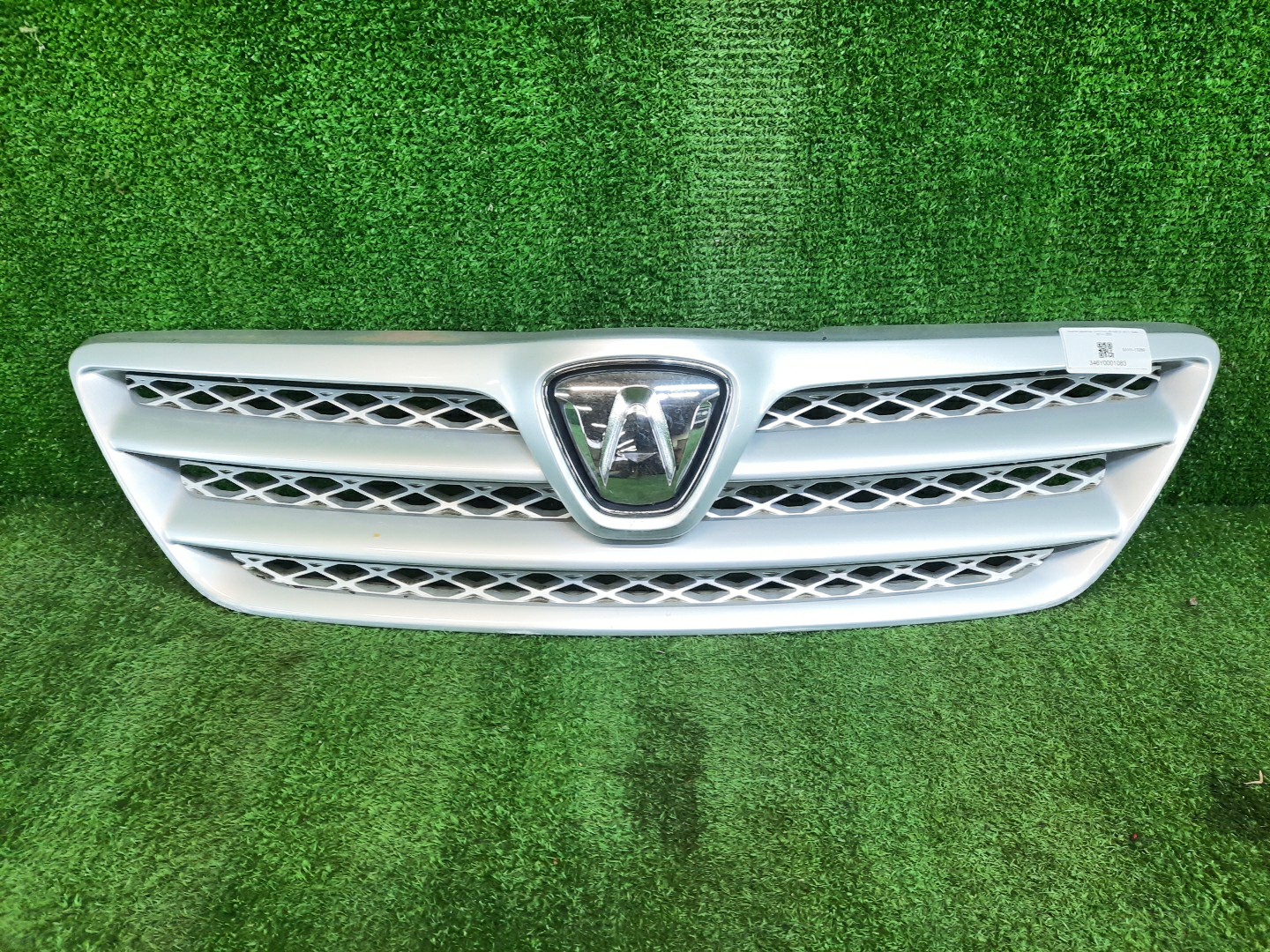 Решетка радиатора TOYOTA ALLEX, COROLLA RUNX ZZE124, NZE121, ZZE122, ZZE123, NZE124 53111-13280 1 ракурс