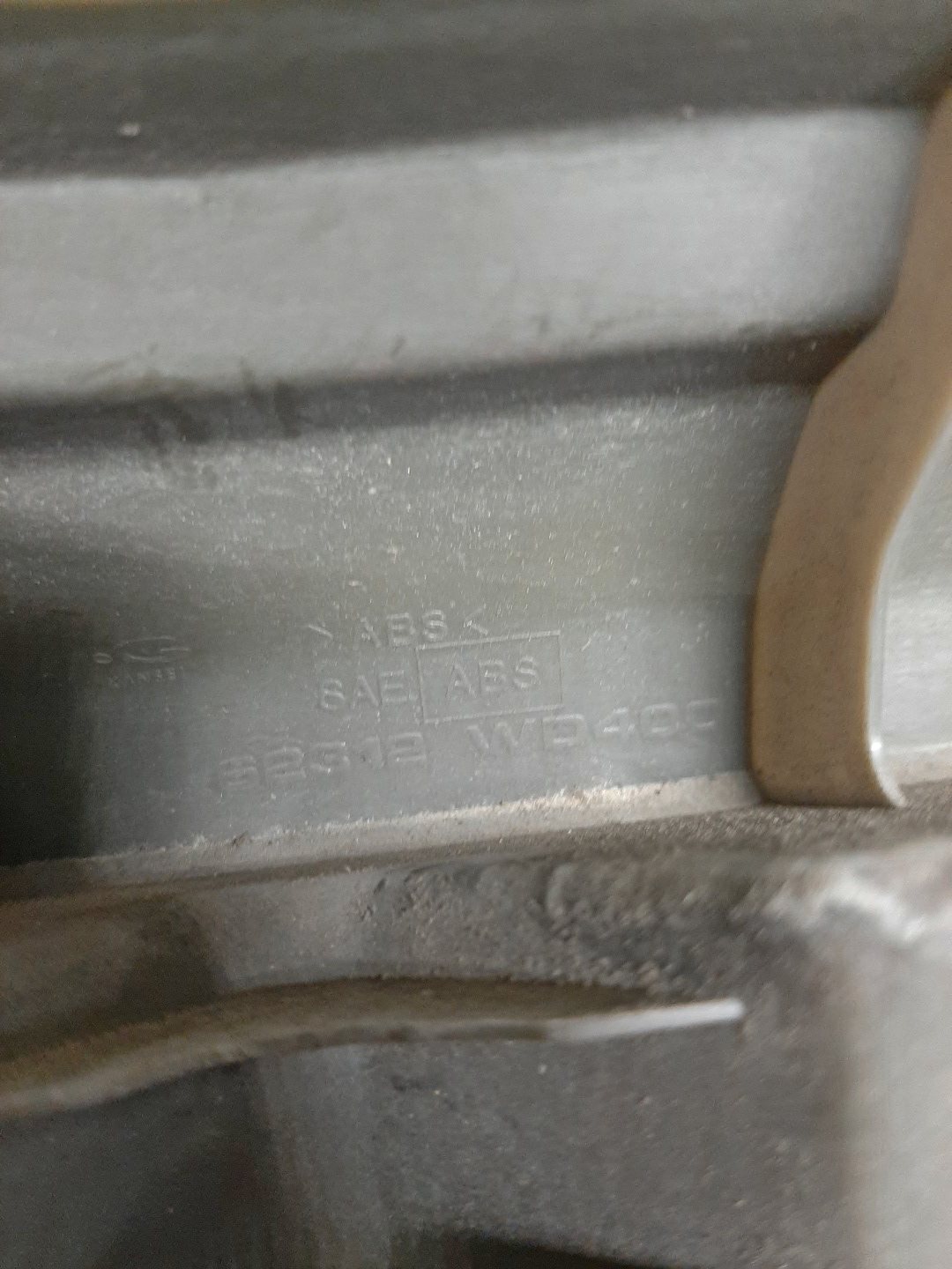 Решетка радиатора NISSAN WINGROAD Y11 62312-WD400 4 ракурс