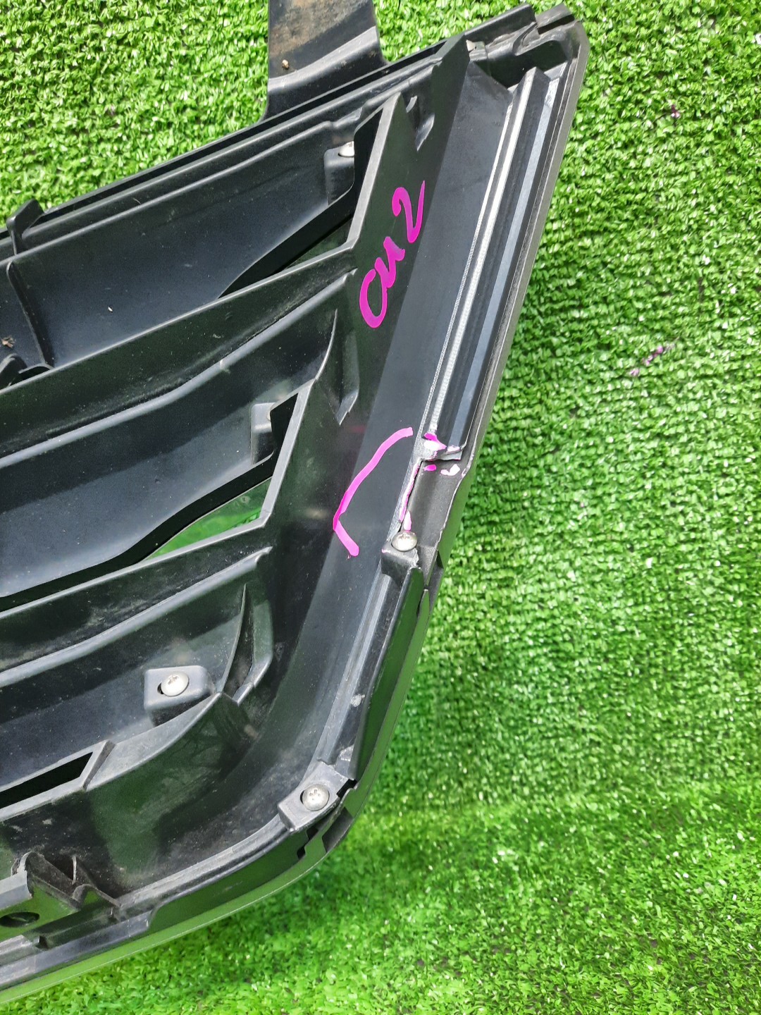 Решетка радиатора HONDA ACCORD CU1, CW1, CW2, CU2 4 ракурс