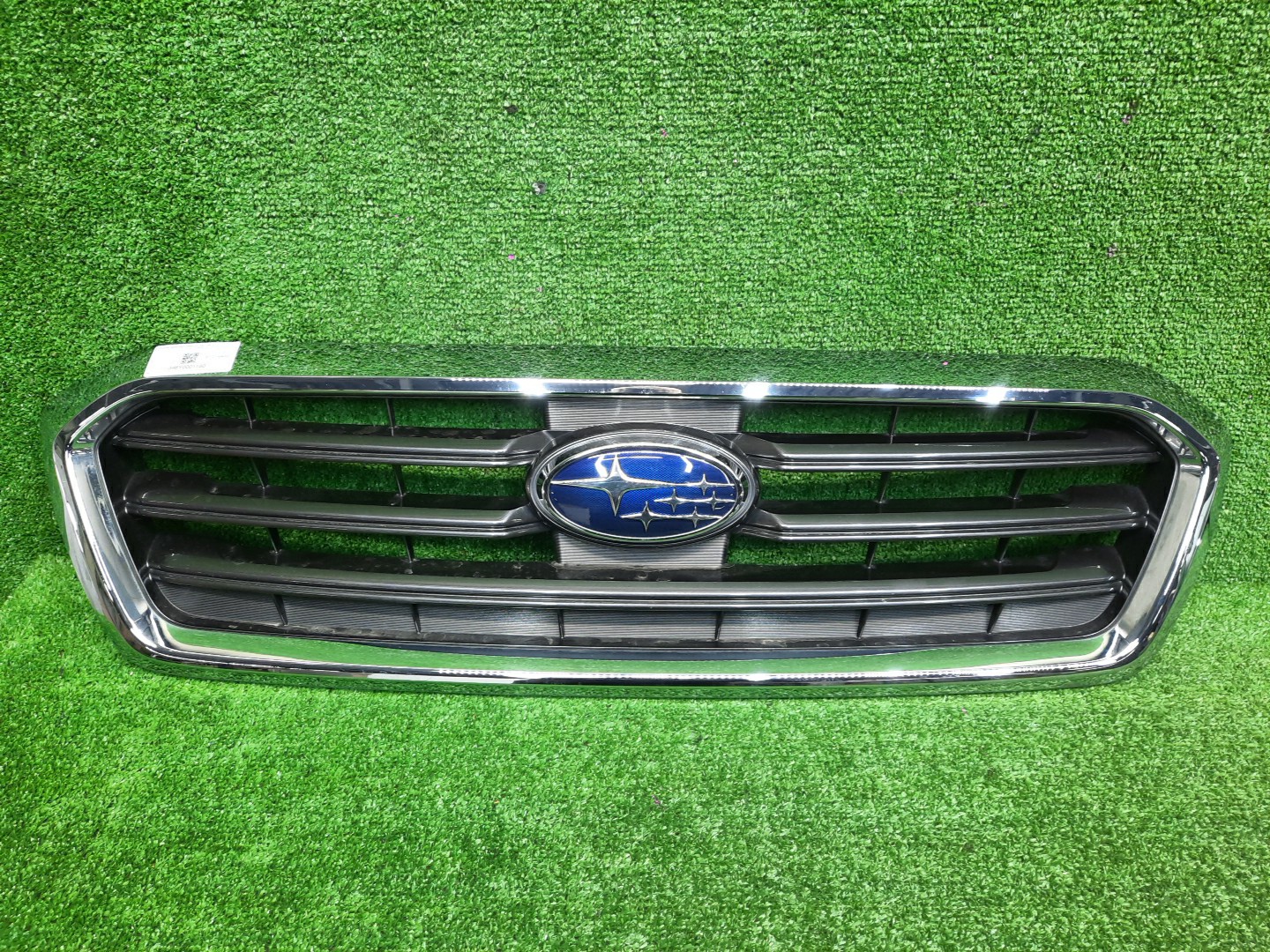 Решетка радиатора SUBARU LEVORG VM4, VMG 91121-VA020 1 ракурс Решетка радиатора SUBARU LEVORG VM4, VMG 91121-VA020 1 ракурс