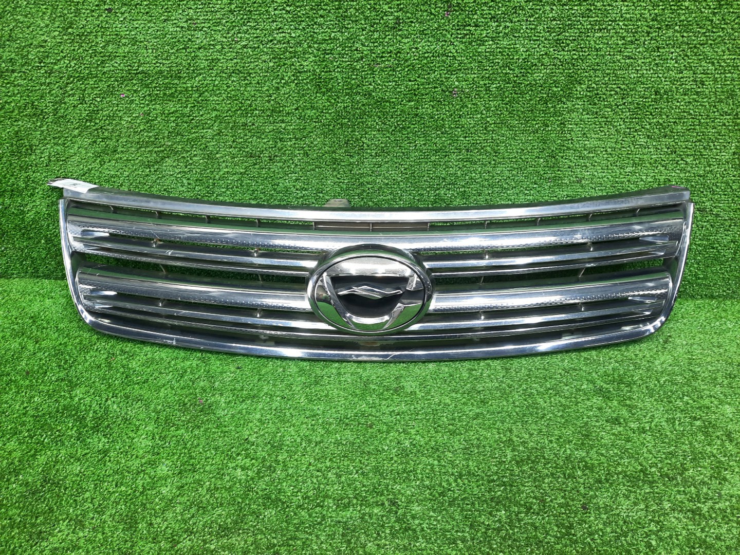 Решетка радиатора TOYOTA COROLLA FIELDER NZE141G 53101-12A20 1 ракурс