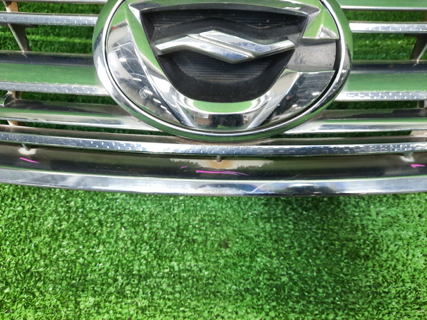 Решетка радиатора TOYOTA COROLLA FIELDER NZE141G 53101-12A20 3 ракурс