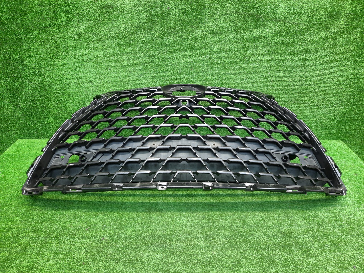 Решетка радиатора LEXUS RX450H GYL25W 53111-48420 2 ракурс