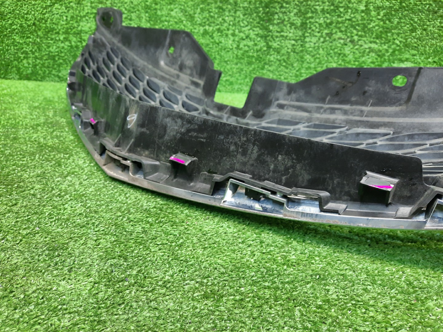 Решетка радиатора MAZDA ATENZA, MAZDA 6, 6 GH5FP, GH5AP, GH5AS, GH5FS, GHEFP, GHEFS, GH5AW, GH5FW, GHEFW, GH GS1D-50712 4 ракурс