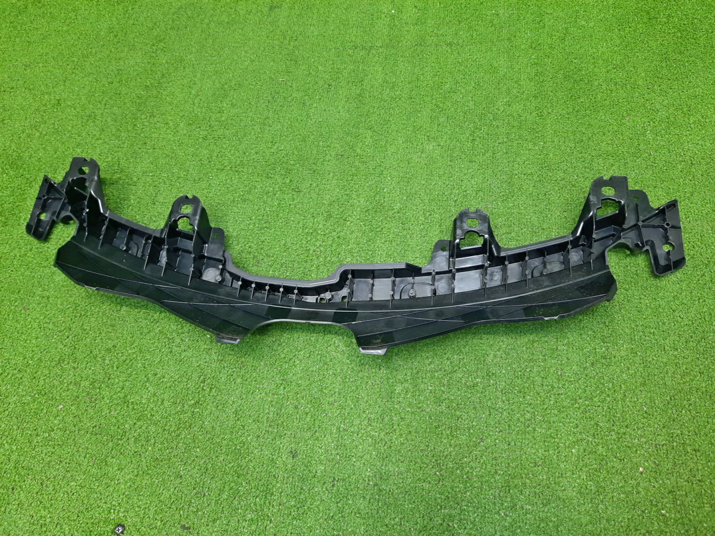 Решетка радиатора LEXUS UX250H MZAH10 53114-76020 2 ракурс