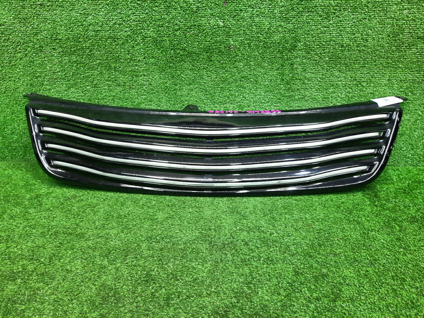 Решетка радиатора TOYOTA COROLLA FIELDER ZRE142G 1 ракурс