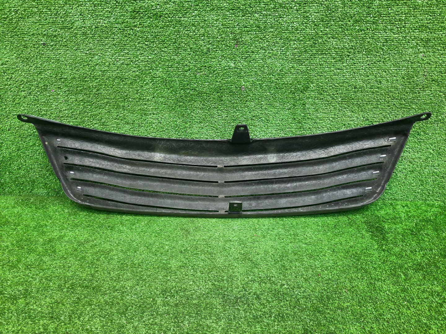 Решетка радиатора TOYOTA COROLLA FIELDER ZRE142G 2 ракурс