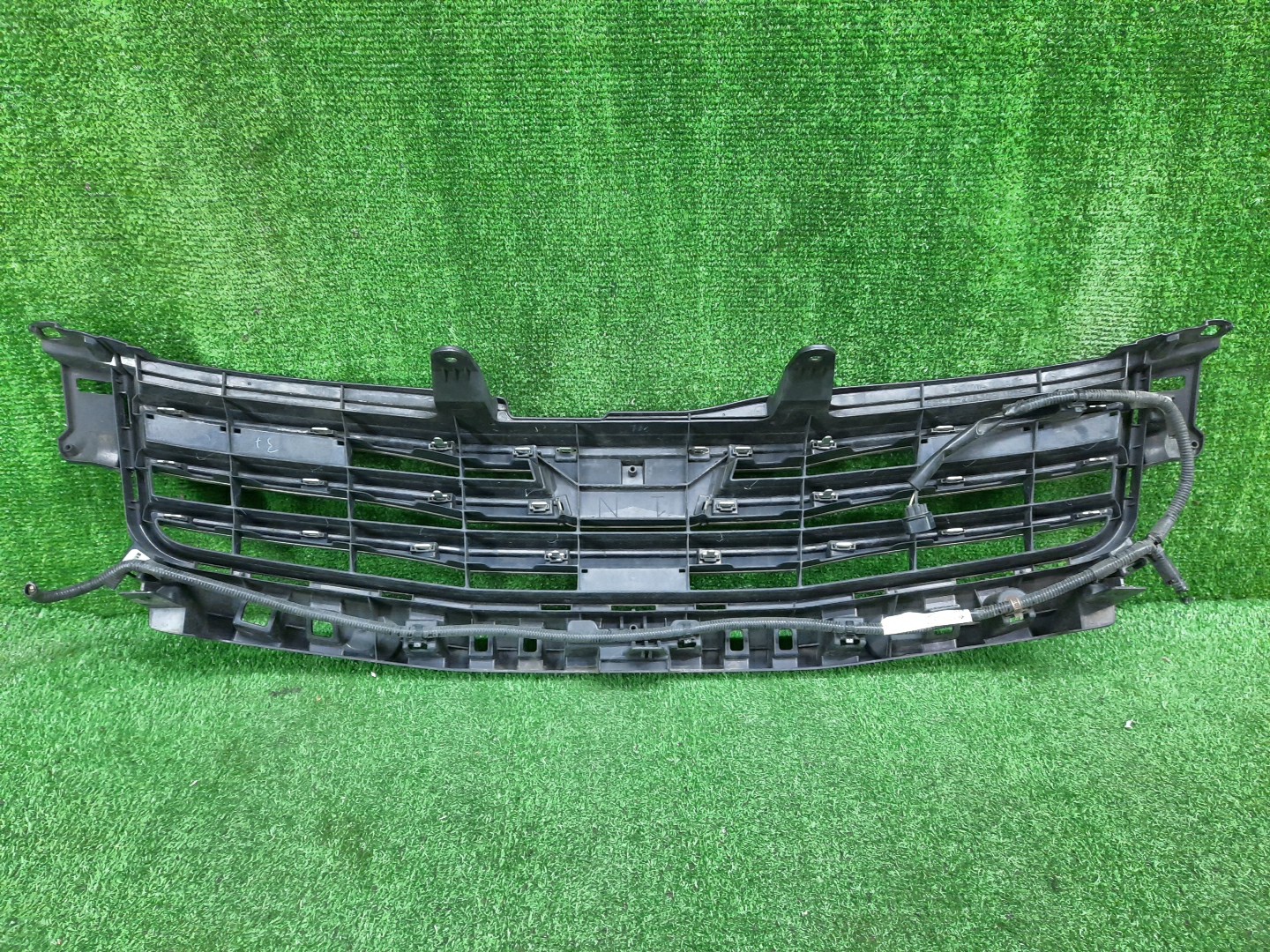 Решетка радиатора TOYOTA NOAH ZRR75W, ZRR70W, ZRR75G, ZRR70G 53101-28530 2 ракурс