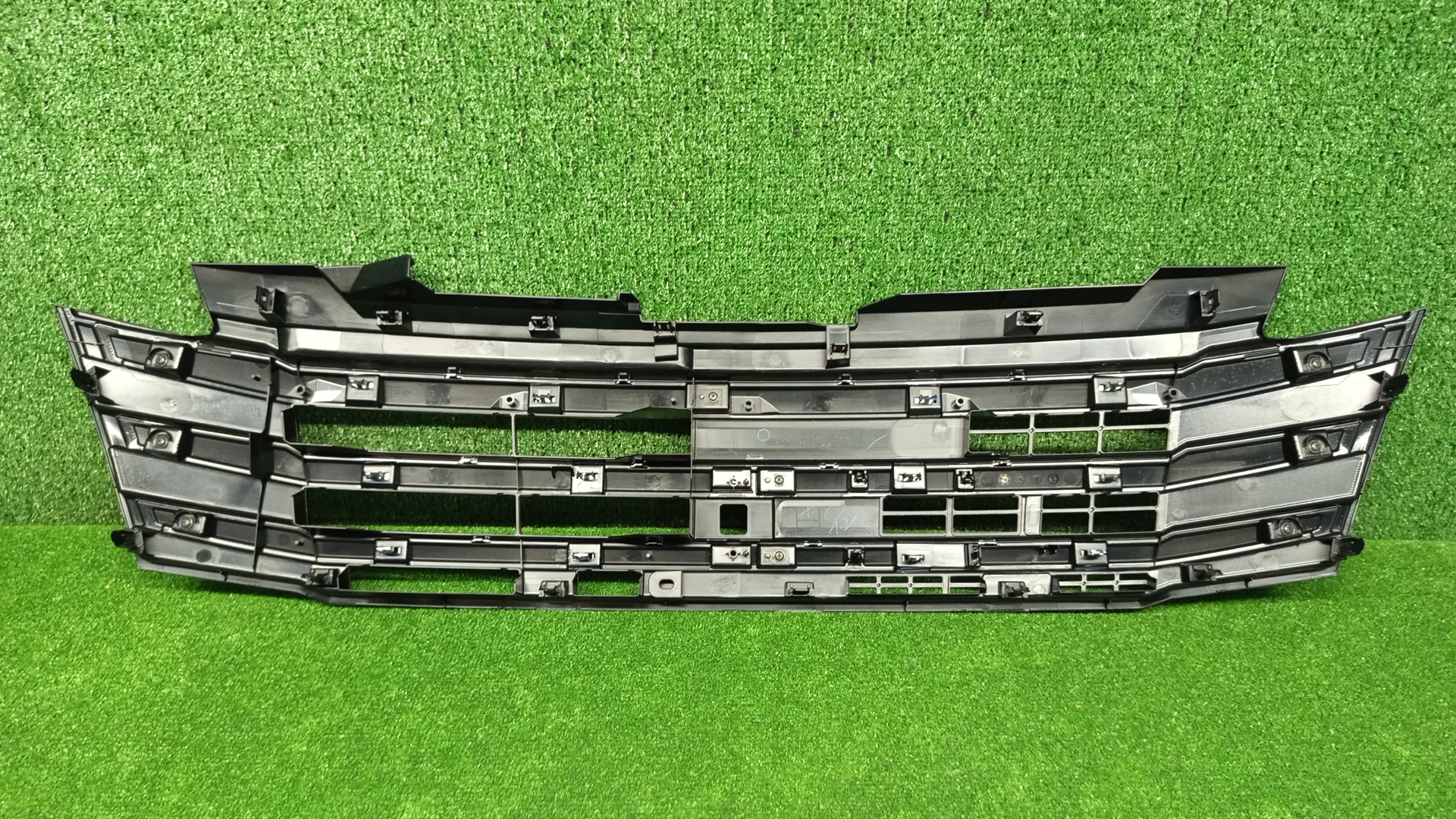 Решетка радиатора TOYOTA ROOMY M900A 53101-B1150 2 ракурс