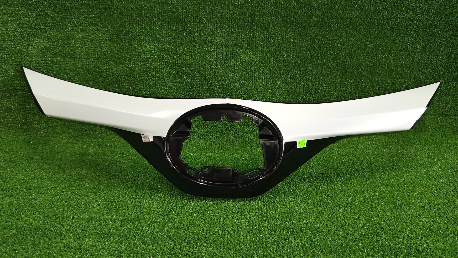 Решетка радиатора TOYOTA C-HR NGX50 53111-F4071 1 ракурс