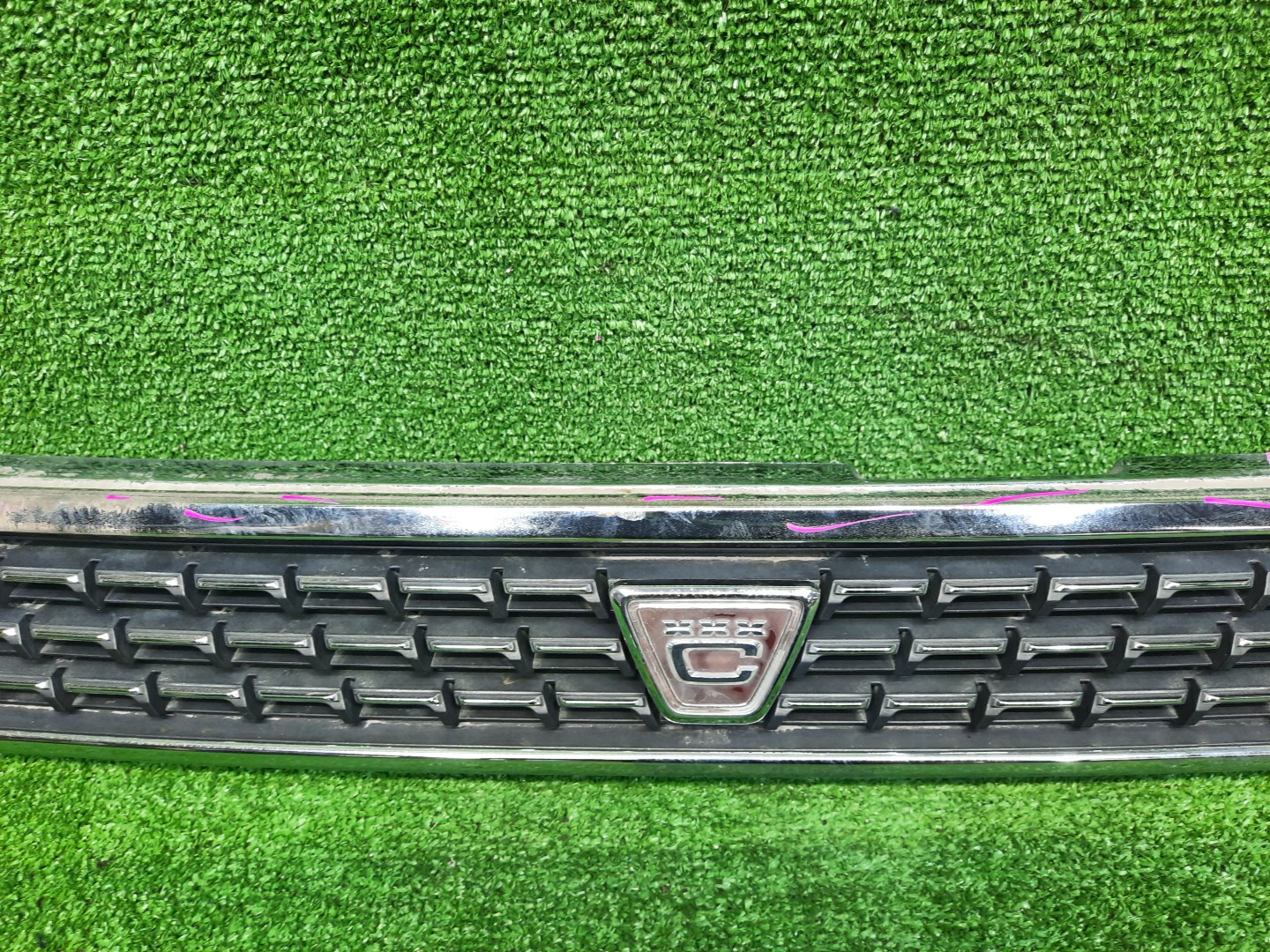 Решетка радиатора TOYOTA COROLLA AE100 53111-1A170 4 ракурс