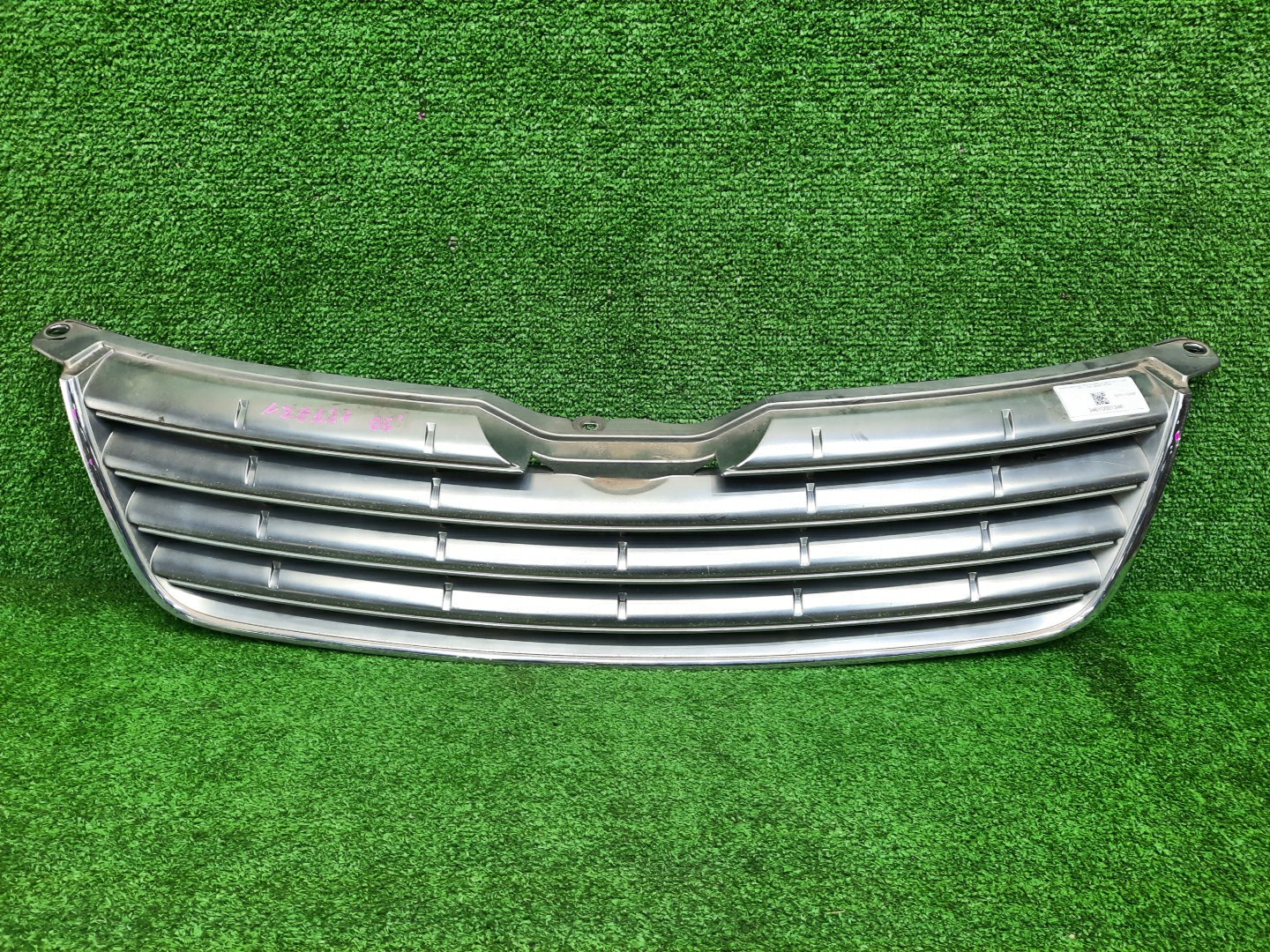 Решетка радиатора TOYOTA COROLLA, COROLLA FIELDER ZZE124, NZE121, NZE120, ZZE122, NZE124, CE121, NZE121G, ZZE123G, ZZE124G, ZZE122G, NZE124G , 1NZ-FE, 1ZZ-FE 53111-12A20 1 ракурс