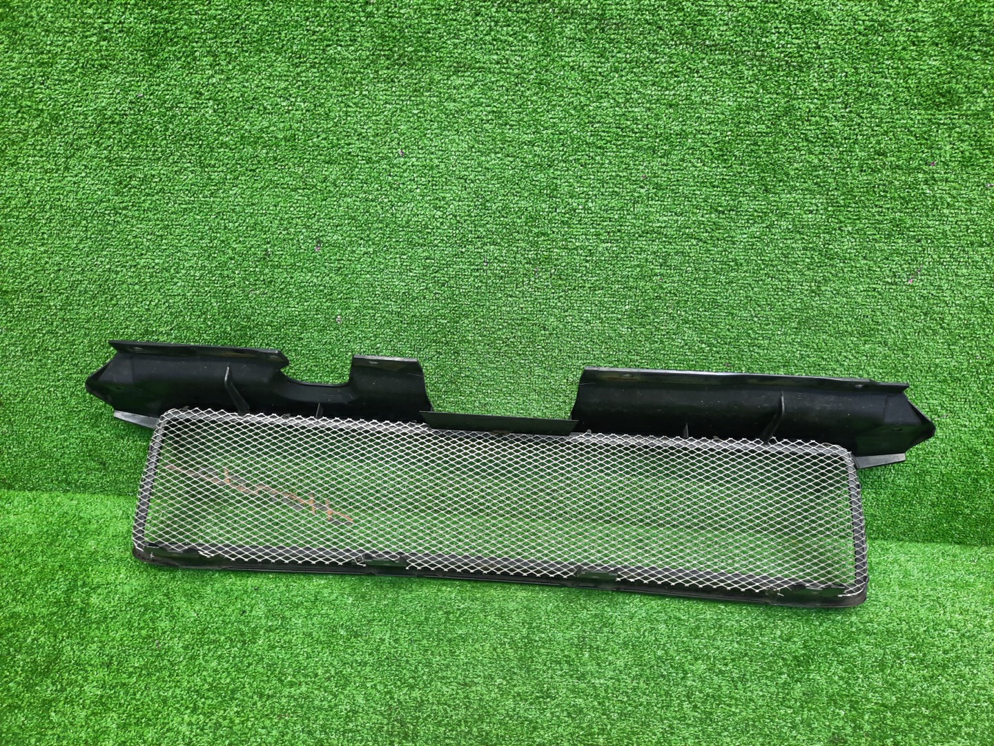 Решетка радиатора HONDA MOBILIO SPIKE GK1, GK2 71120-SEY-003 3 ракурс