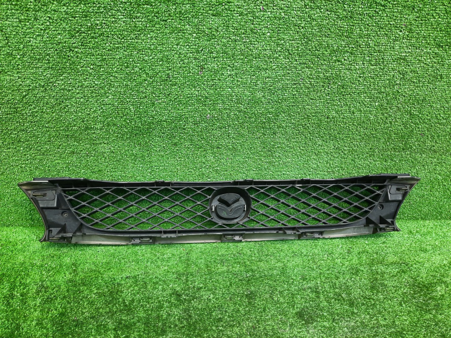 Решетка радиатора MAZDA CAPELLA, 626 GF8P, GWEW, GW8W, GWER, GWFW, GFEP, GW5R, GW G14S50711 2 ракурс