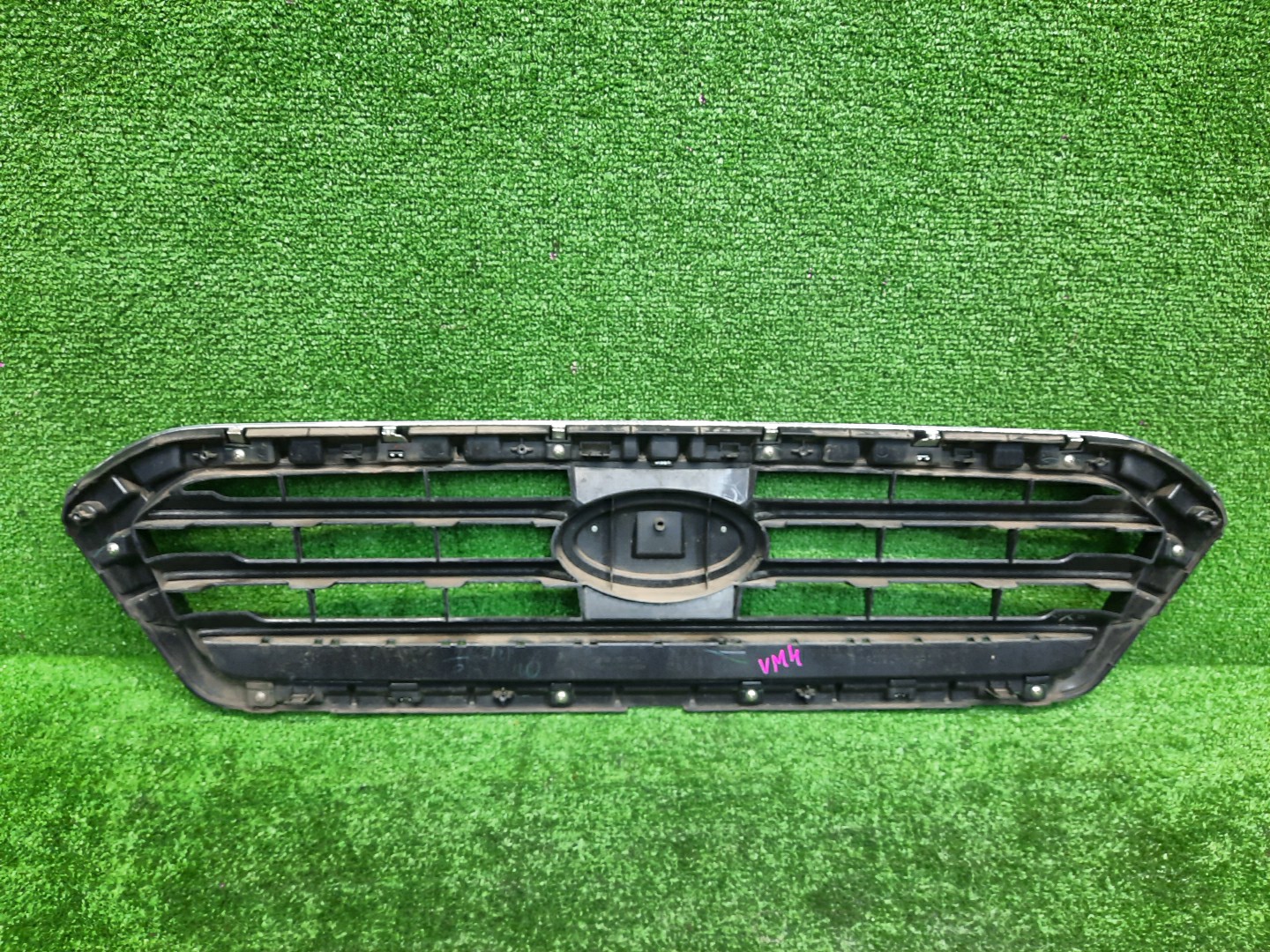 Решетка радиатора SUBARU LEVORG VM4, VMG 91121VA091 2 ракурс Решетка радиатора SUBARU LEVORG VM4, VMG 91121VA091 2 ракурс