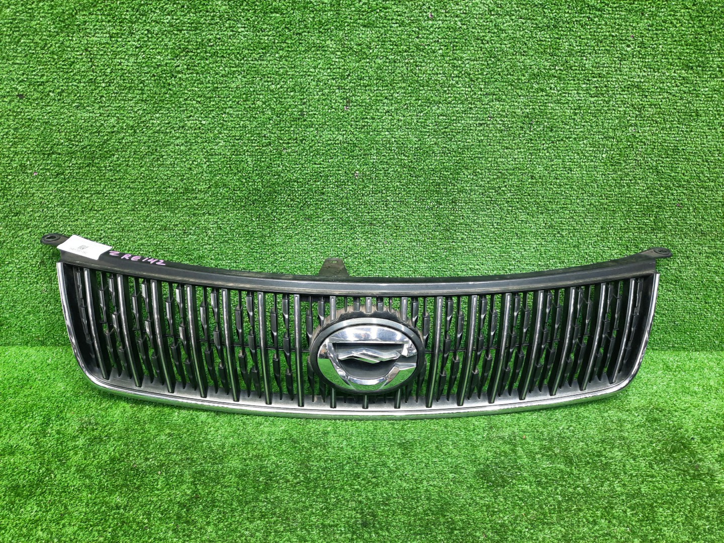 Решетка радиатора TOYOTA COROLLA  AXIO NZE141 53101-12A30 1 ракурс