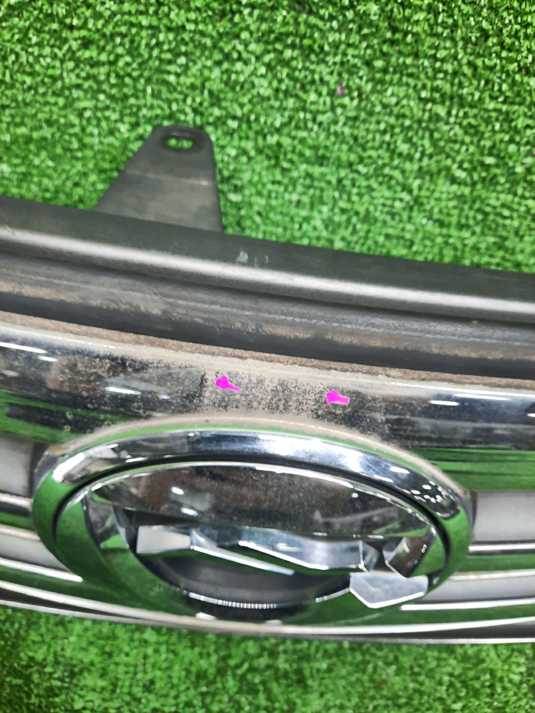 Решетка радиатора TOYOTA COROLLA  AXIO NZE141 53101-12B70 2 ракурс