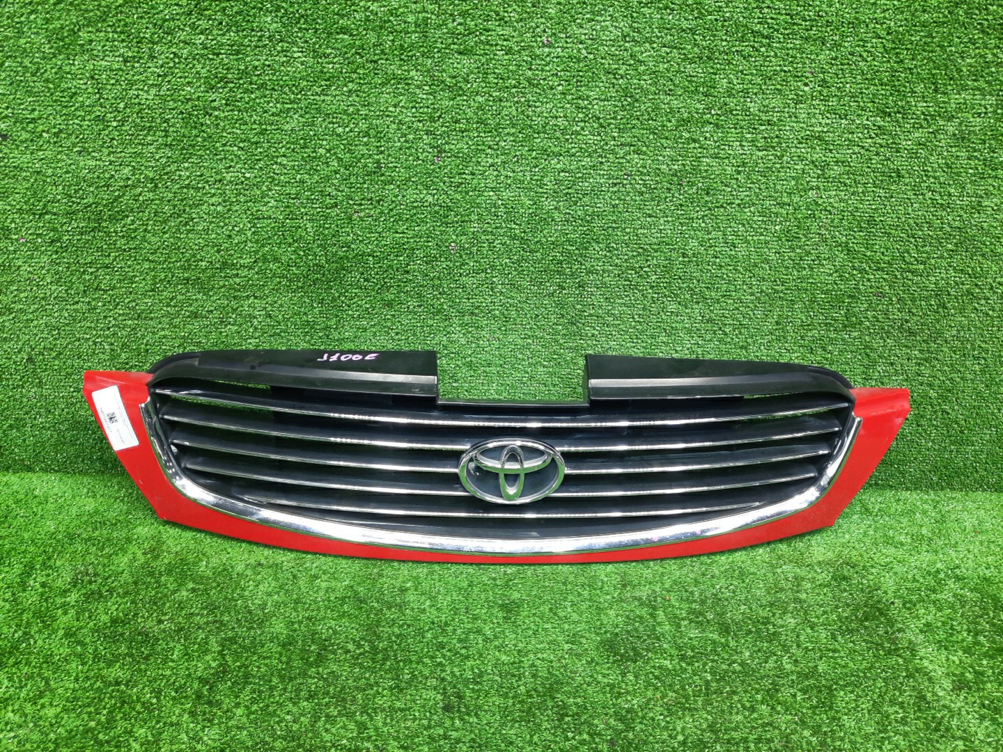 Решетка радиатора TOYOTA CAMI J100E, J102E, J122E 53111-87407 1 ракурс