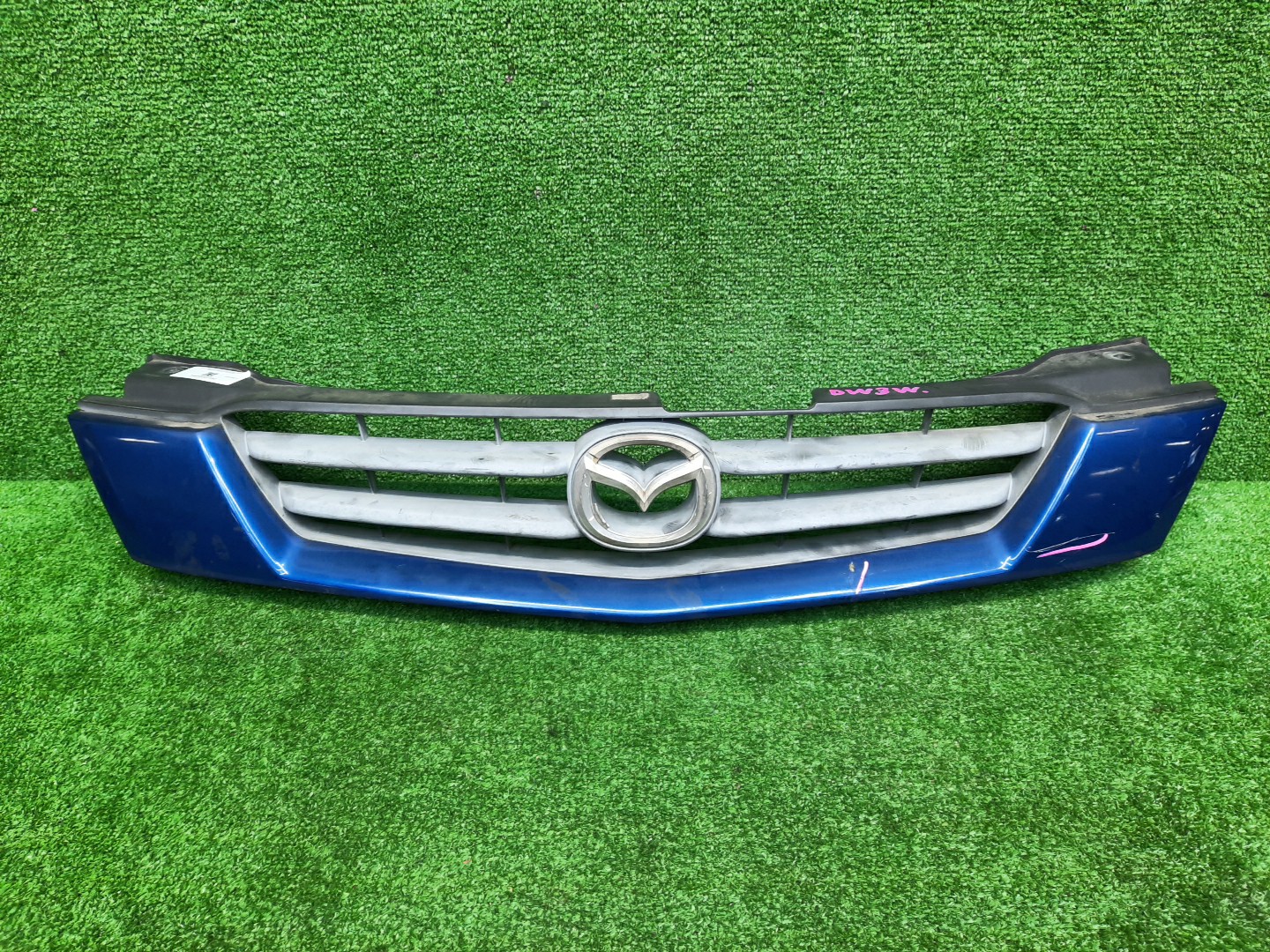 Решетка радиатора MAZDA DEMIO DW3W, DW5W D2675071 1 ракурс