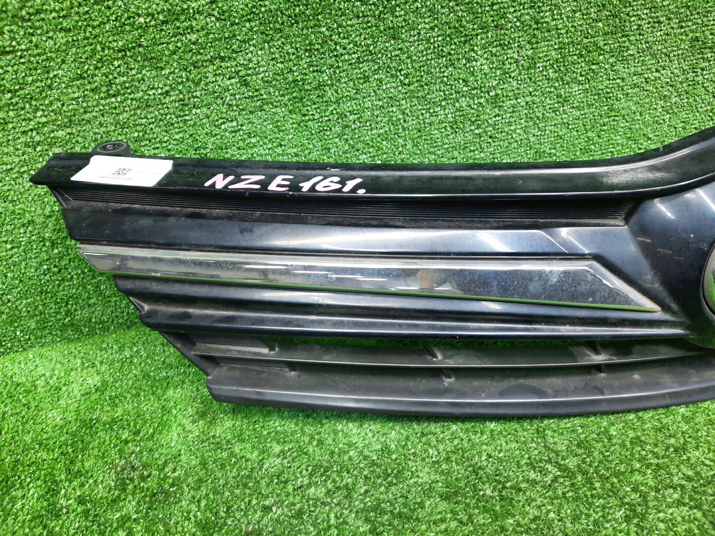 Решетка радиатора TOYOTA COROLLA FIELDER, COROLLA  AXIO ZRE162G, NZE164G, NZE161G, NKE165G, NRE161G, NZE161, NZE164, NRE161, NKE165, ZRE162, NRE160 53111-12D60 2 ракурс