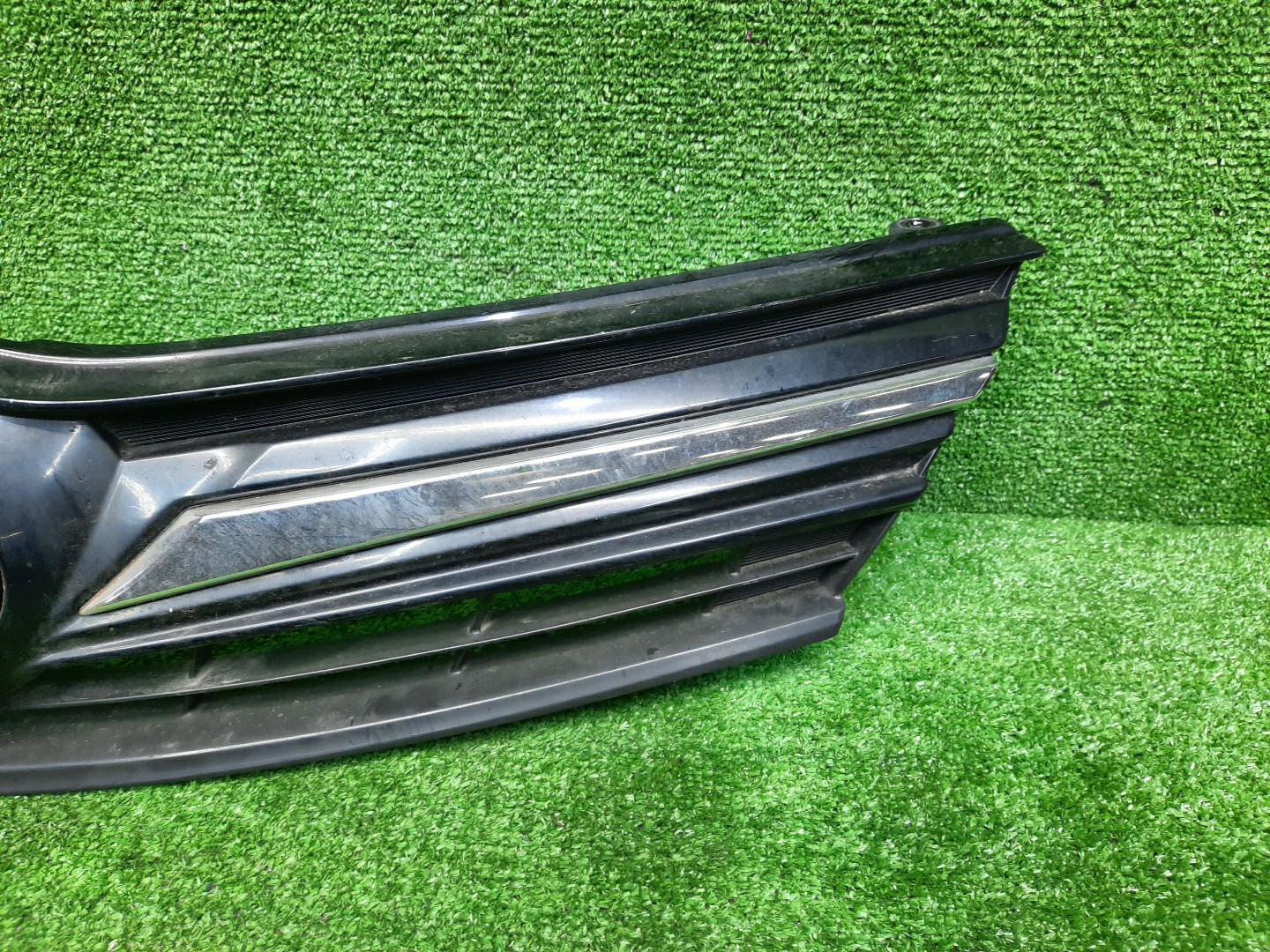 Решетка радиатора TOYOTA COROLLA FIELDER, COROLLA  AXIO ZRE162G, NZE164G, NZE161G, NKE165G, NRE161G, NZE161, NZE164, NRE161, NKE165, ZRE162, NRE160 53111-12D60 4 ракурс