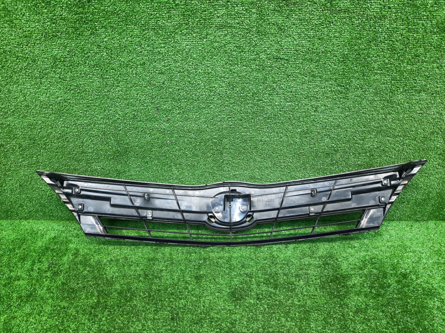 Решетка радиатора TOYOTA COROLLA FIELDER, COROLLA  AXIO ZRE162G, NZE164G, NZE161G, NKE165G, NRE161G, NZE161, NZE164, NRE161, NKE165, ZRE162, NRE160 53111-12D60 5 ракурс