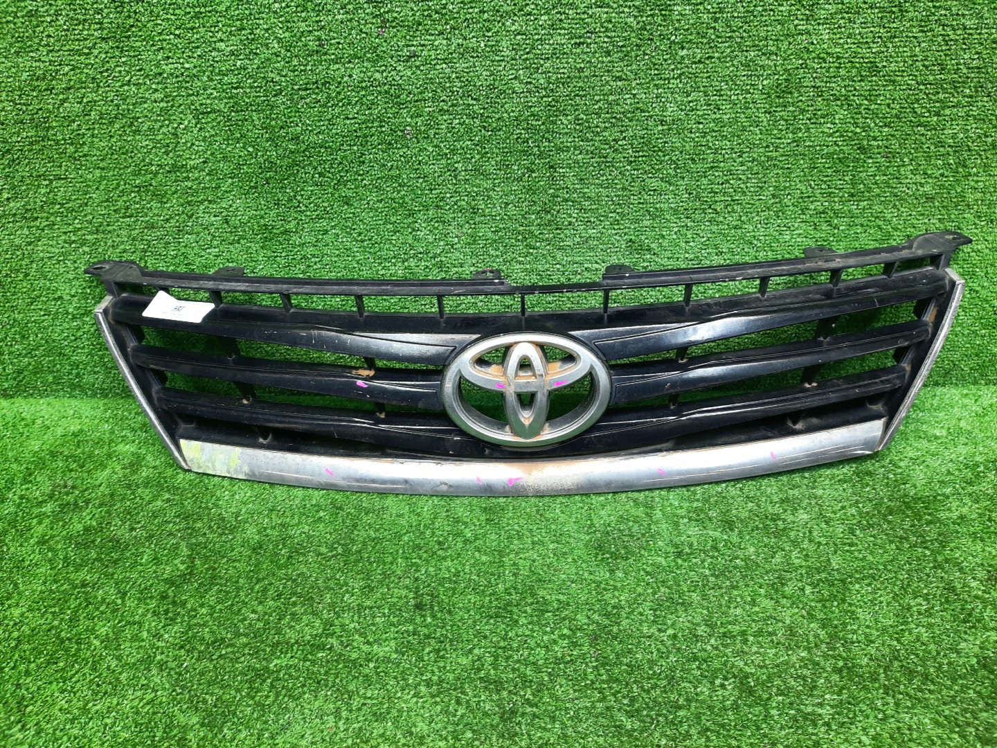 Решетка радиатора TOYOTA MARK X GRX125, GRX120, GRX121 53101-0P020 1 ракурс