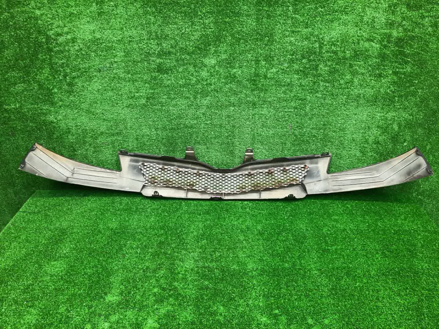 Решетка радиатора TOYOTA FUNCARGO NCP21 74140-83010 2 ракурс