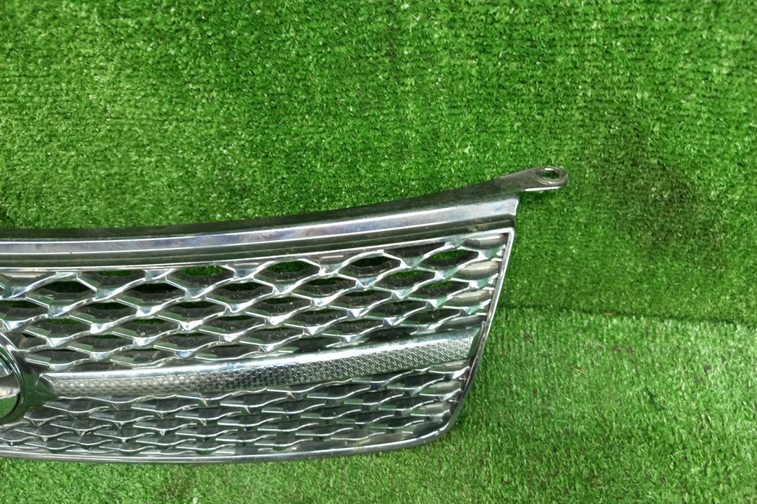 Решетка радиатора TOYOTA COROLLA FIELDER ZRE142G 53101-13200 3 ракурс
