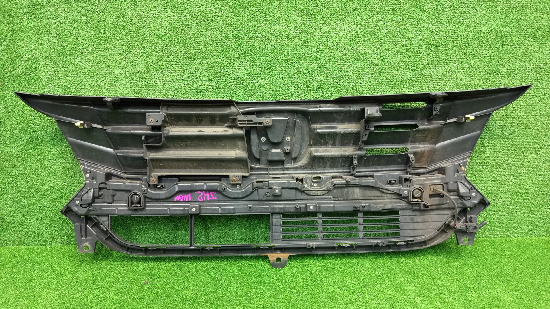 Решетка радиатора HONDA N-WGN JH2 71125-T6G-J01-M1 2 ракурс