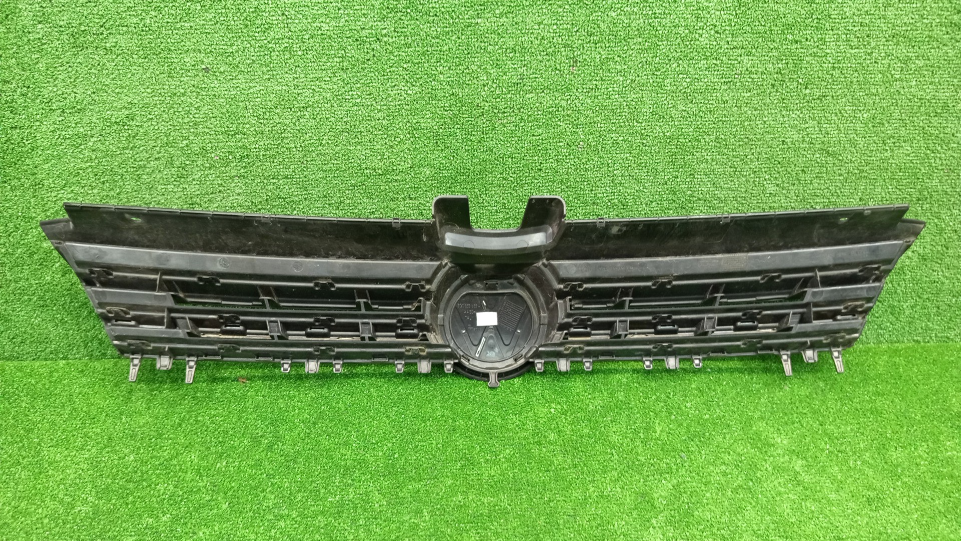 Решетка радиатора VOLKSWAGEN GOLF MK7, 5G1 5G0853653 2 ракурс