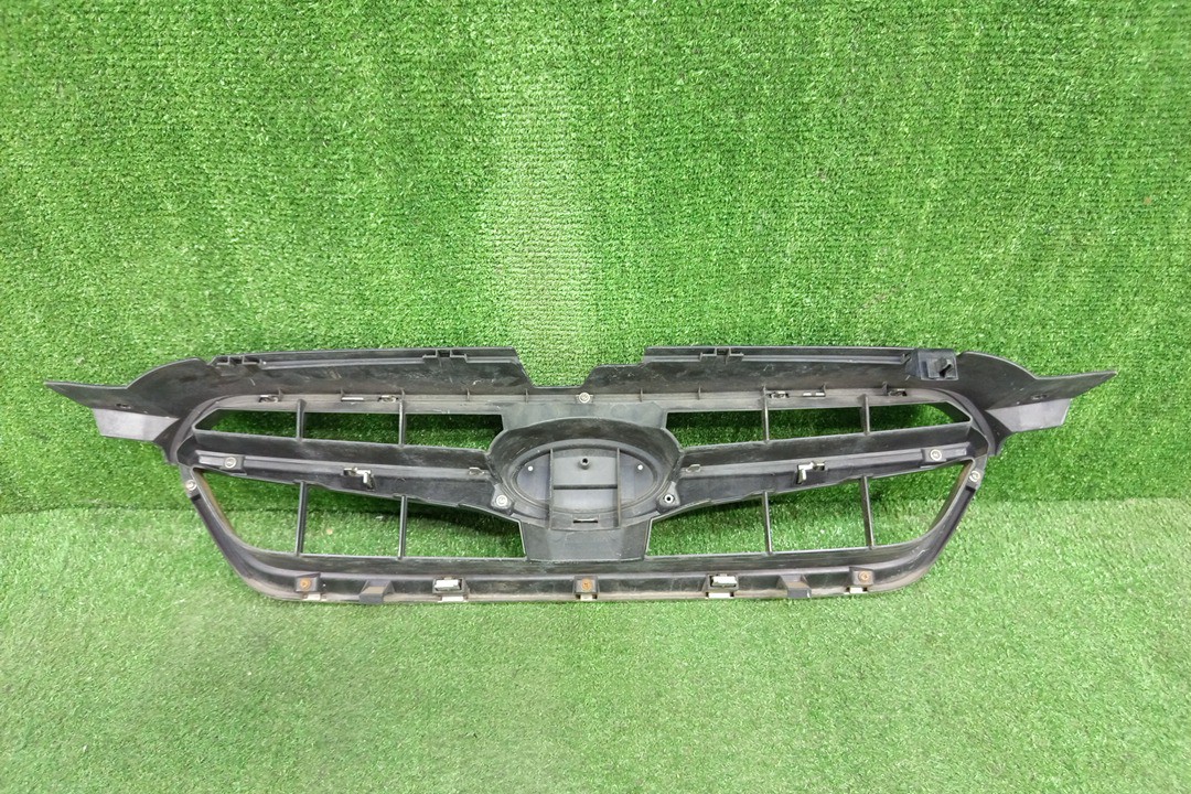 Решетка радиатора SUBARU LEGACY BL5 91121AG150 3 ракурс