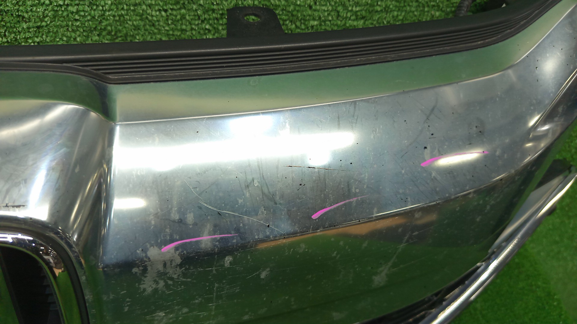 Решетка радиатора HONDA STEPWGN RP3 71123-TAA-N010-51 3 ракурс Решетка радиатора HONDA STEPWGN RP3 71123-TAA-N010-51 3 ракурс