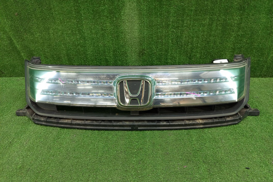Решетка радиатора HONDA FREED SPIKE GP3 71121-SWZ-003 1 ракурс
