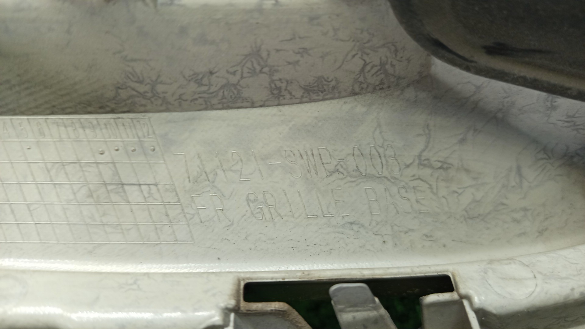 Решетка радиатора HONDA FREED GP3, GB3, GB4 71121-SWP-003 4 ракурс