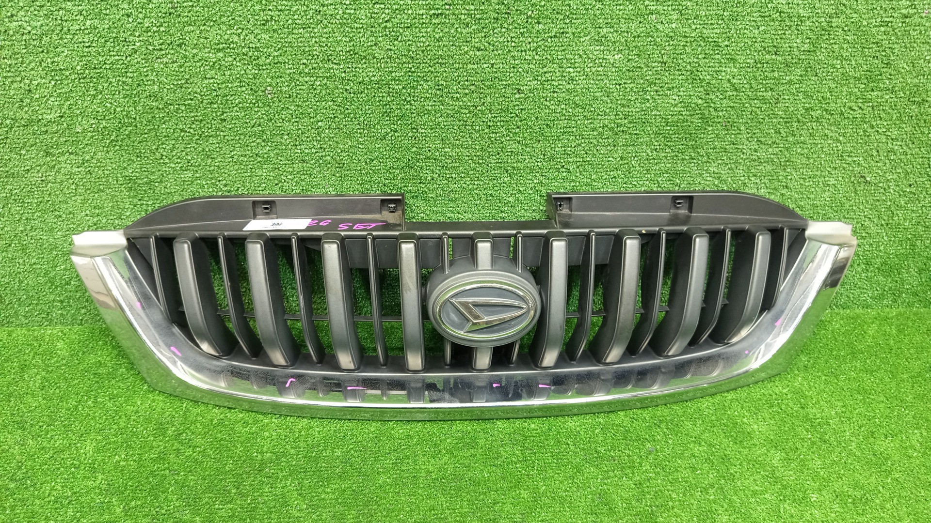 Решетка радиатора DAIHATSU TERIOS J102G 53111-87419 1 ракурс