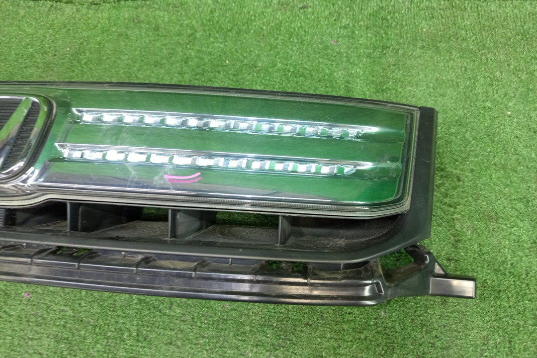 Решетка радиатора HONDA FREED SPIKE GP3 71121-SWZ-003 4 ракурс