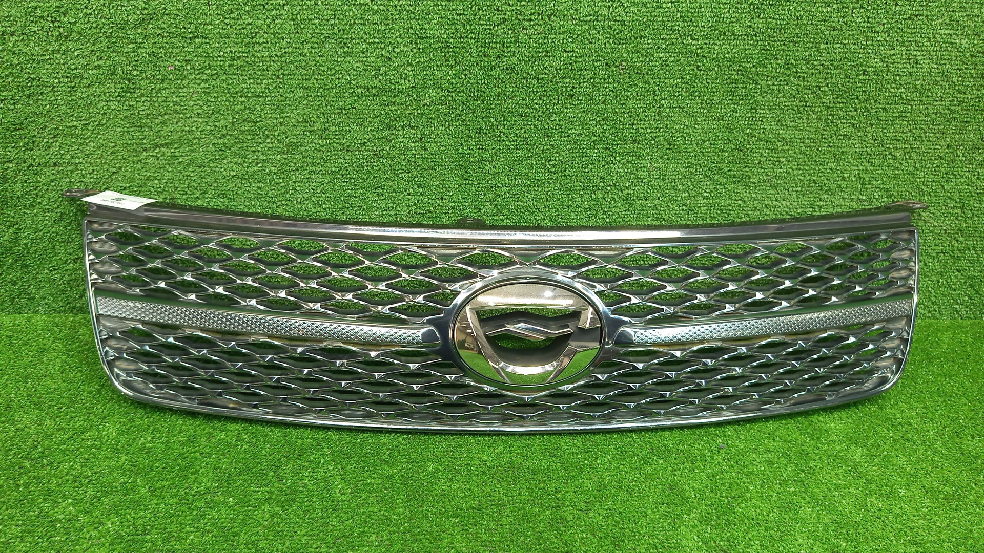 Решетка радиатора TOYOTA COROLLA  AXIO NZE141 53101-13190 1 ракурс