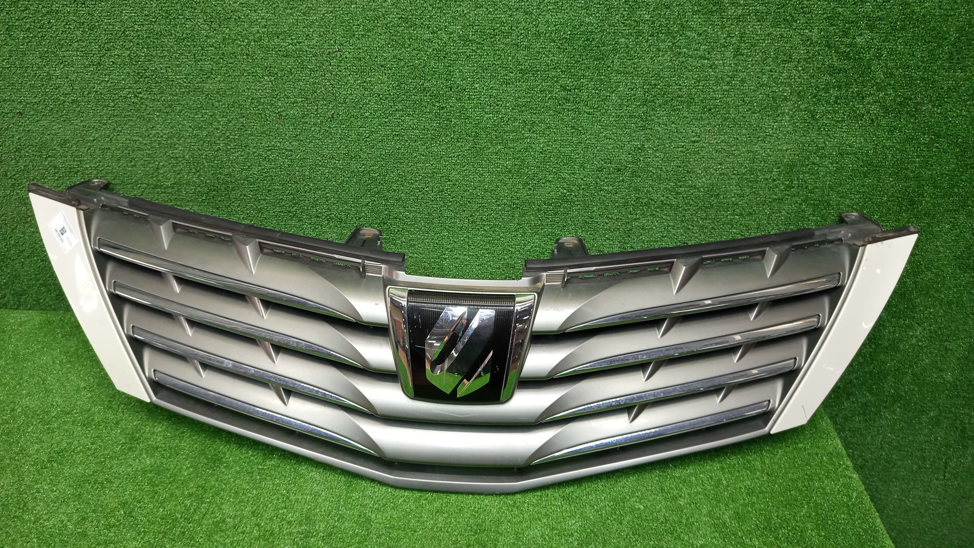 Решетка радиатора TOYOTA ALPHARD ANH25W, GGH25W, GGH20W, ANH20W 53101-58120 1 ракурс